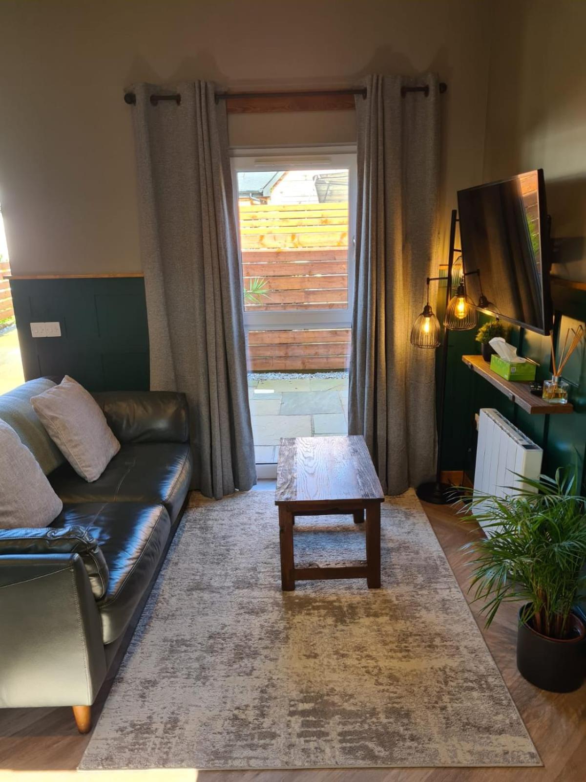 The Hide Apartment Ullapool Exterior photo