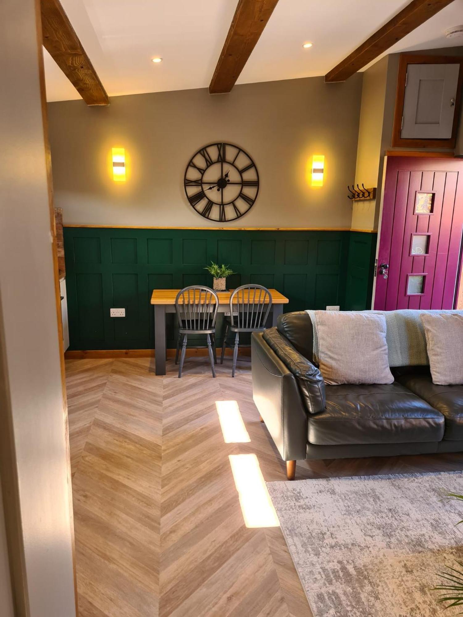 The Hide Apartment Ullapool Exterior photo